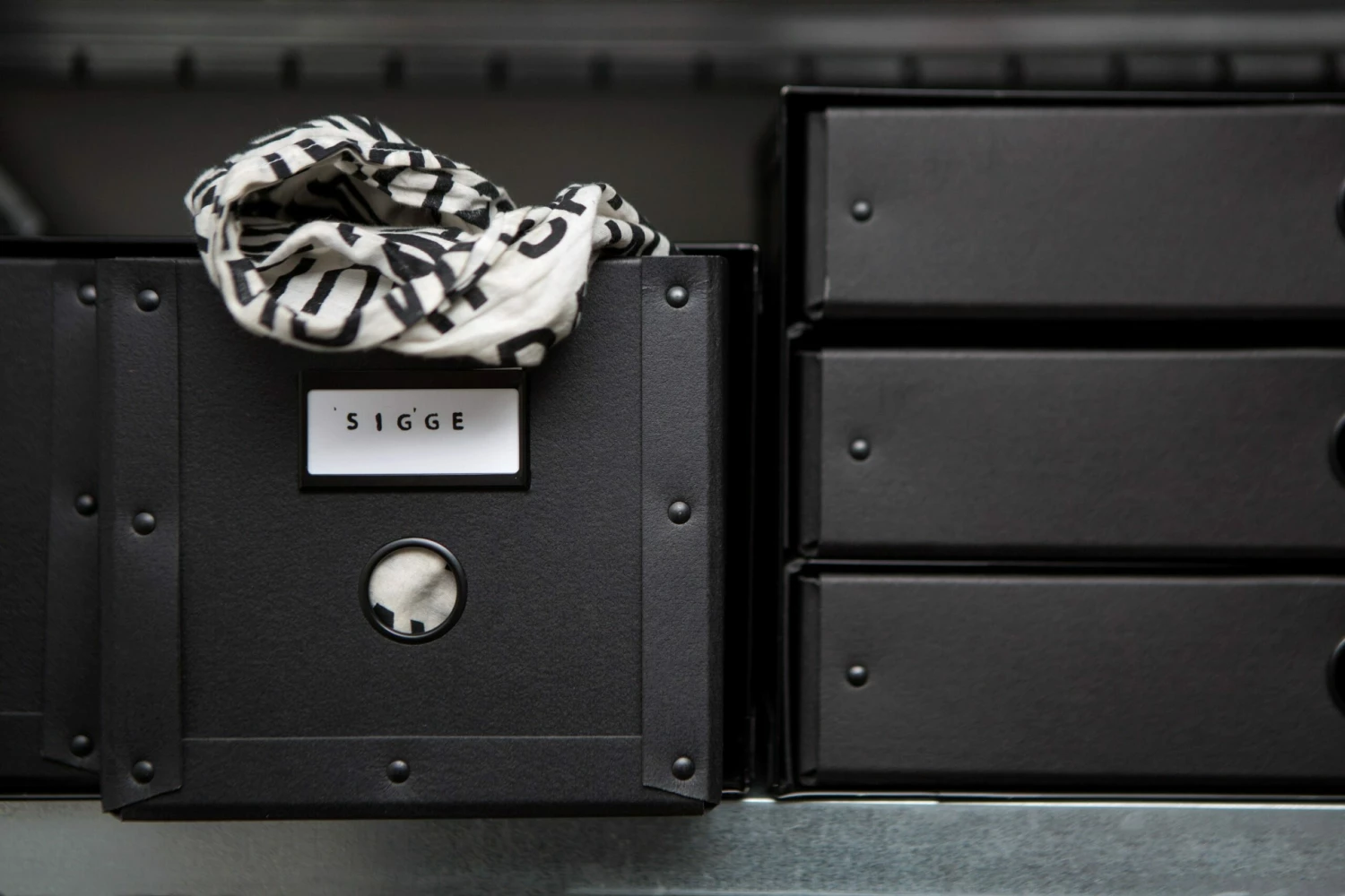 Box Doppelt Graphit 4 Box Doppelt Graphit – Bild 2