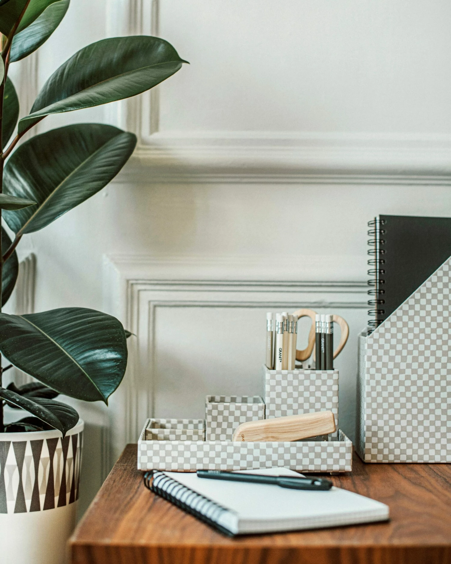 Schreibtischset Stig Lindberg Domino 4er-Pack Hellgrau 5 Schreibtischset Stig Lindberg Domino 4er-Pack Hellgrau – Bild 3